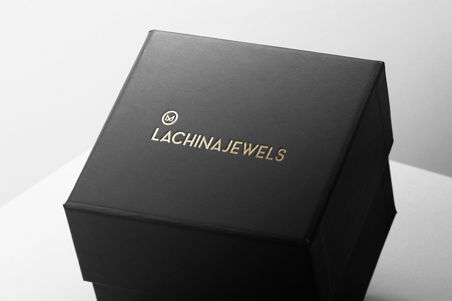 LACHINAJEWELS-BOX-MOCKUP